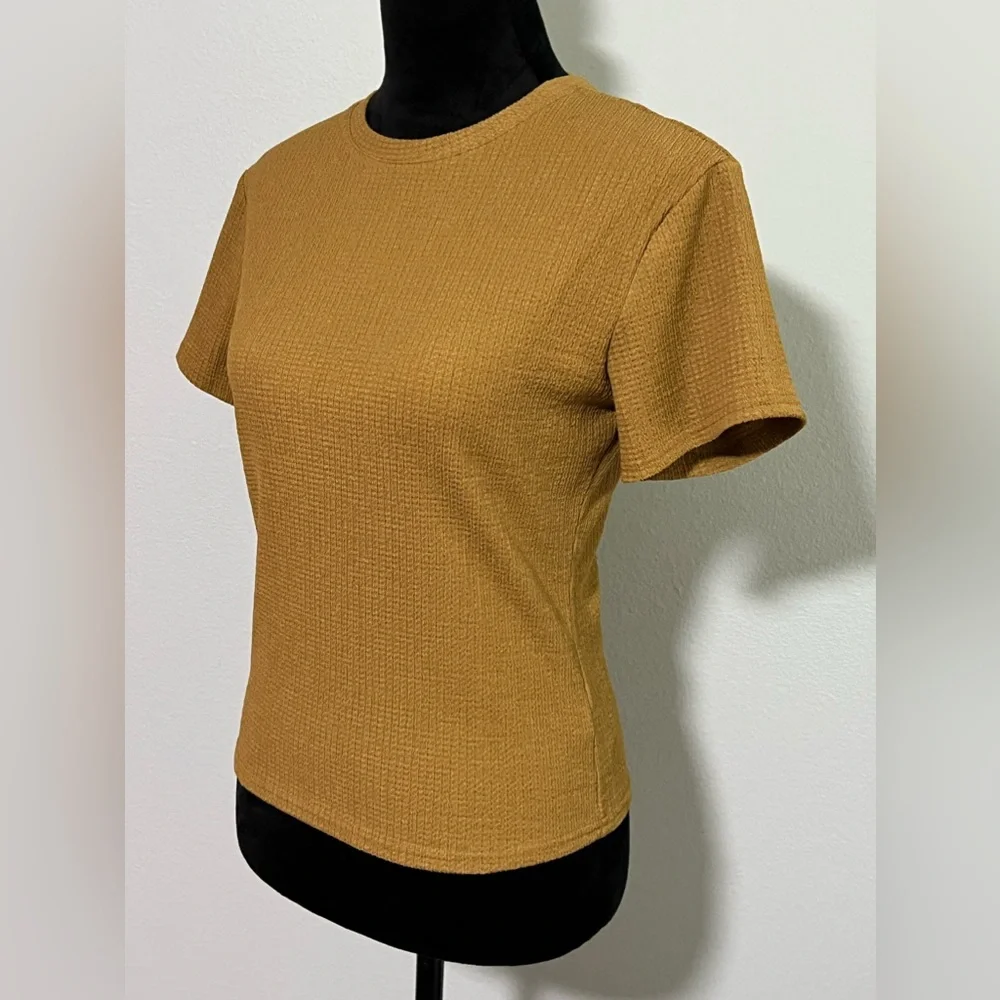 LIONESS Textured Tee - L - Picture 5 of 8